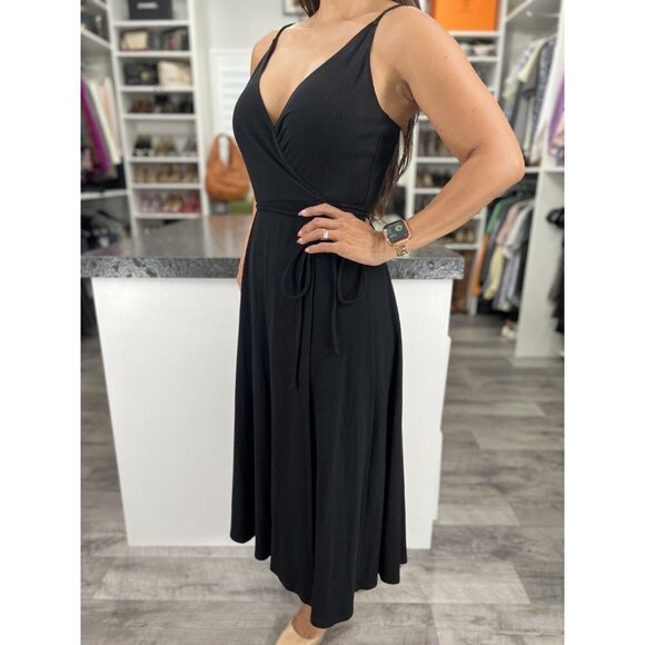 Reformation Black V-Neck Ribbed Midi Dress $128 - Picture 6 of 14